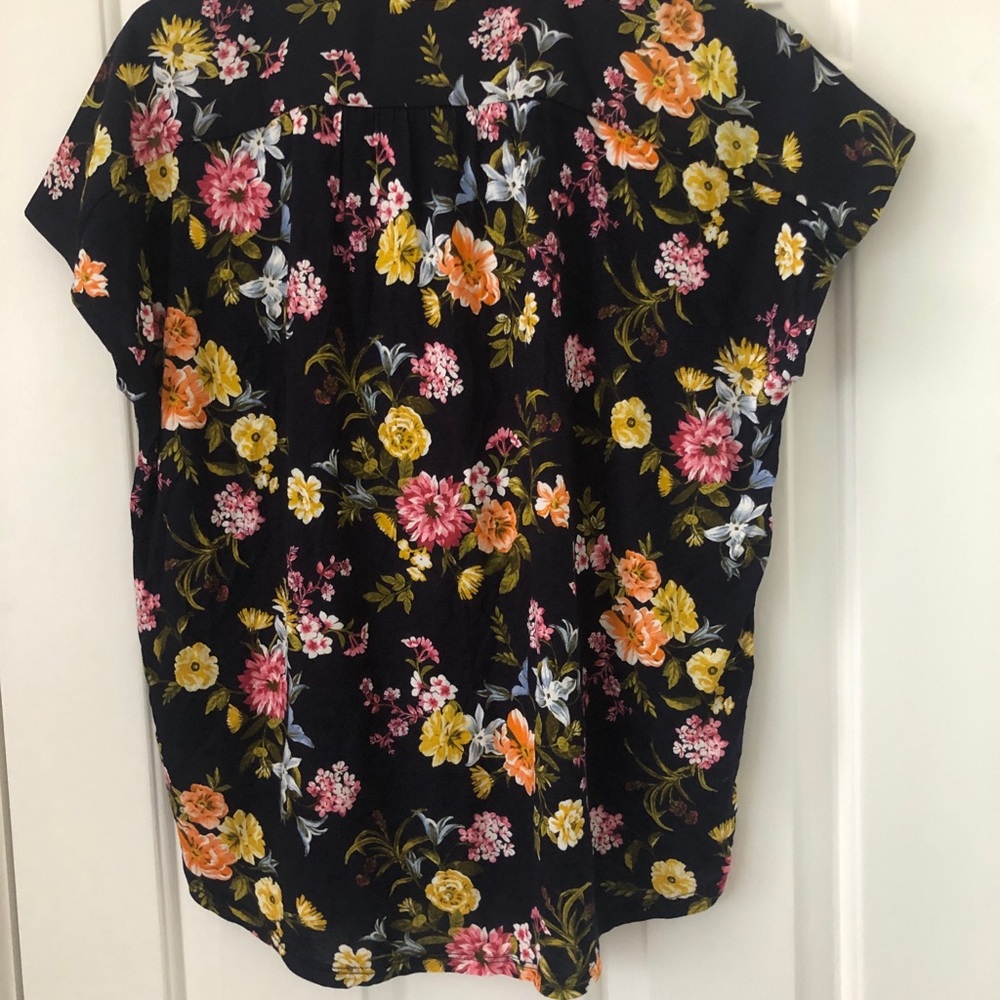 NWOT loft blouse with ruffle collar and ties - Picture 2 of 7
